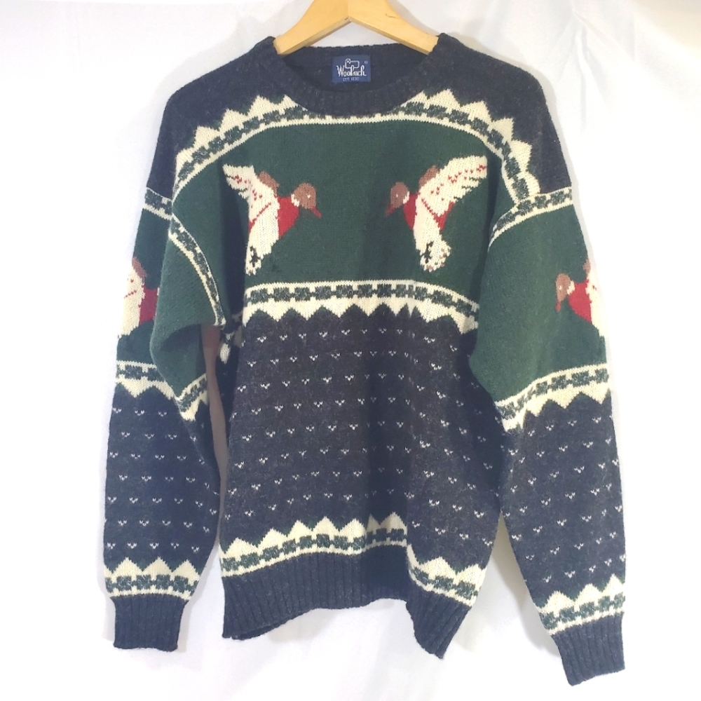 Men's Vintage Woolrich Sweater Size M/L
